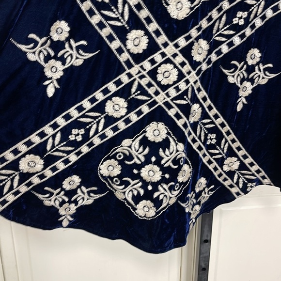 Paparazzi Blue Plaid Flannel Velvet Embroidered Button Down Shirt Size 2X Navy - Picture 9 of 11